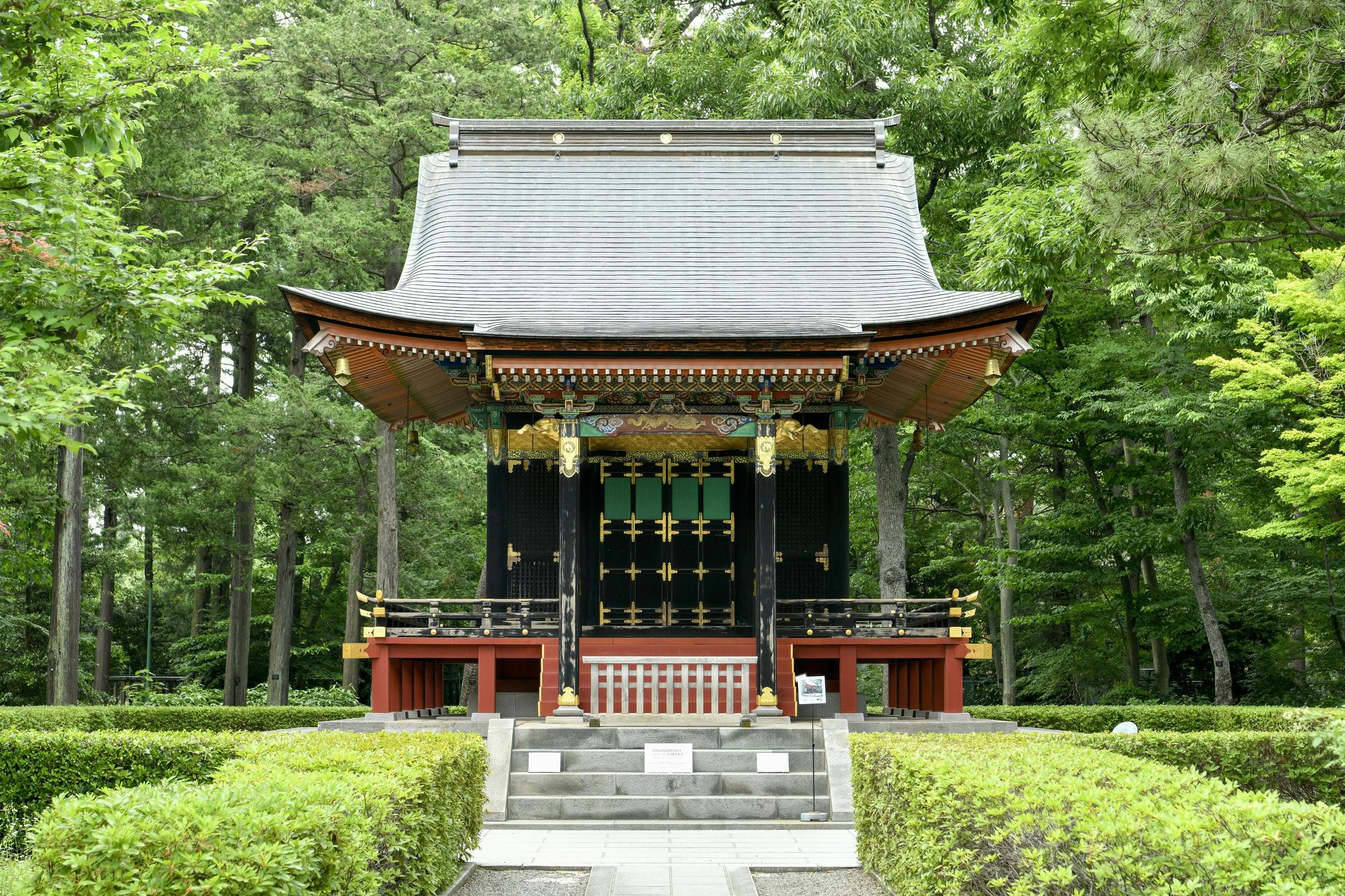 1652年築の「旧自証院霊屋（きゅうじしょういんおたまや）」。東京都指定有形文化財