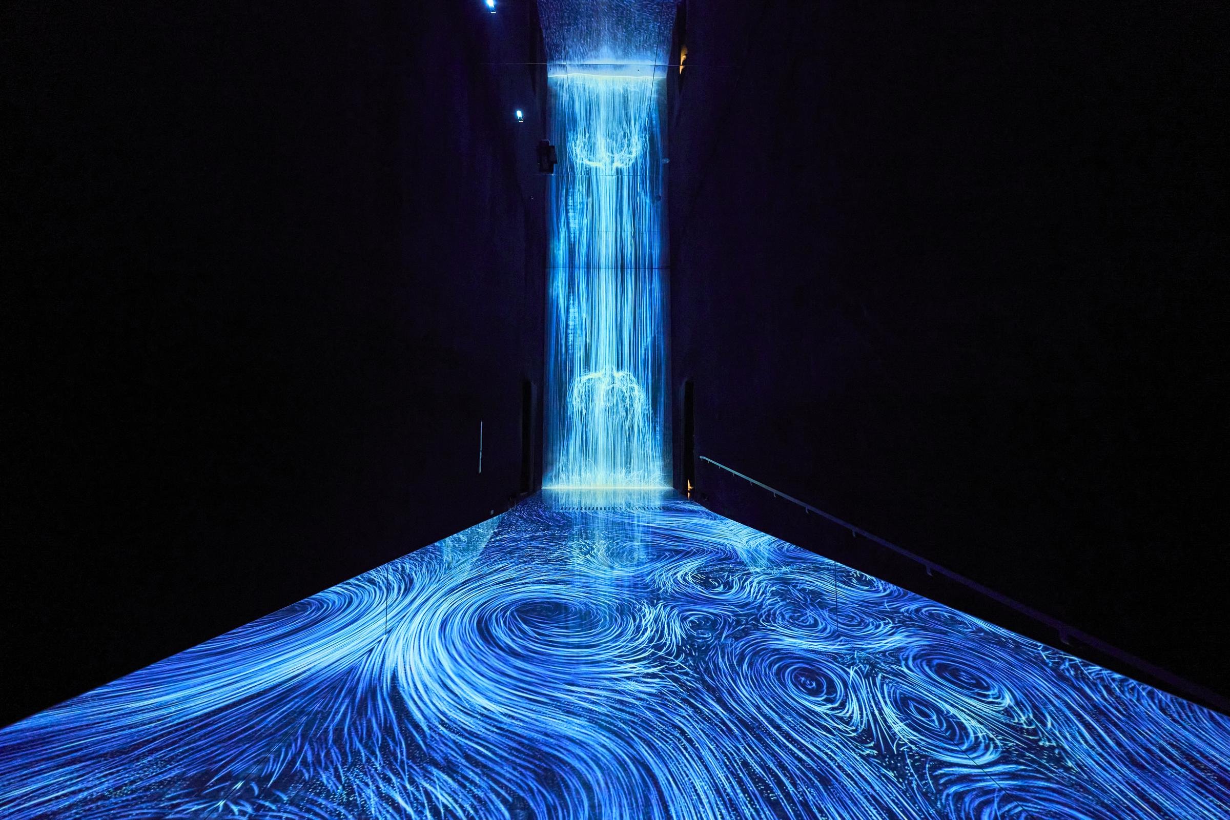 「流れの中に立つ時、渦が生まれる」