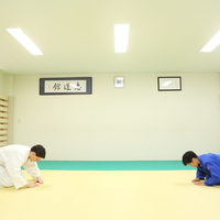 スウェーデン出身の落語家・三遊亭好青年が武道を体験～柔道編｜Challenge for BUDO VOL.1の画像