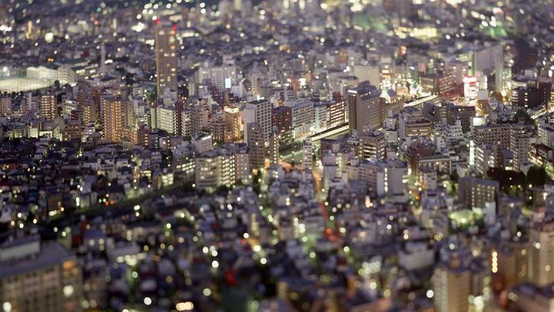 写真家・本城直季が撮り続けて感じる、東京という都市の生命力