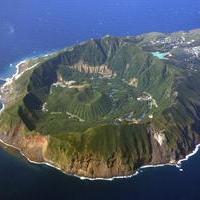 塩づくりで注目を集める、人口166人の青ヶ島の画像