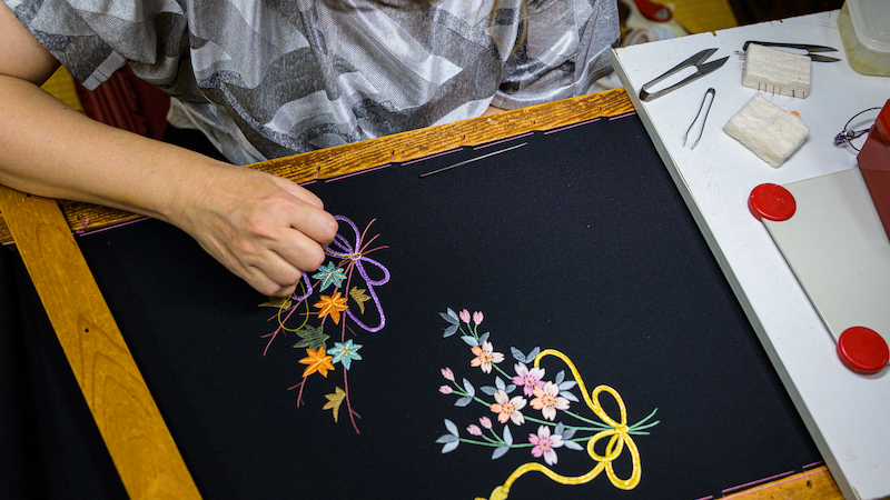 一針に込めた伝統─江戸刺繍を継いだ姉妹の挑戦：高橋刺繍店