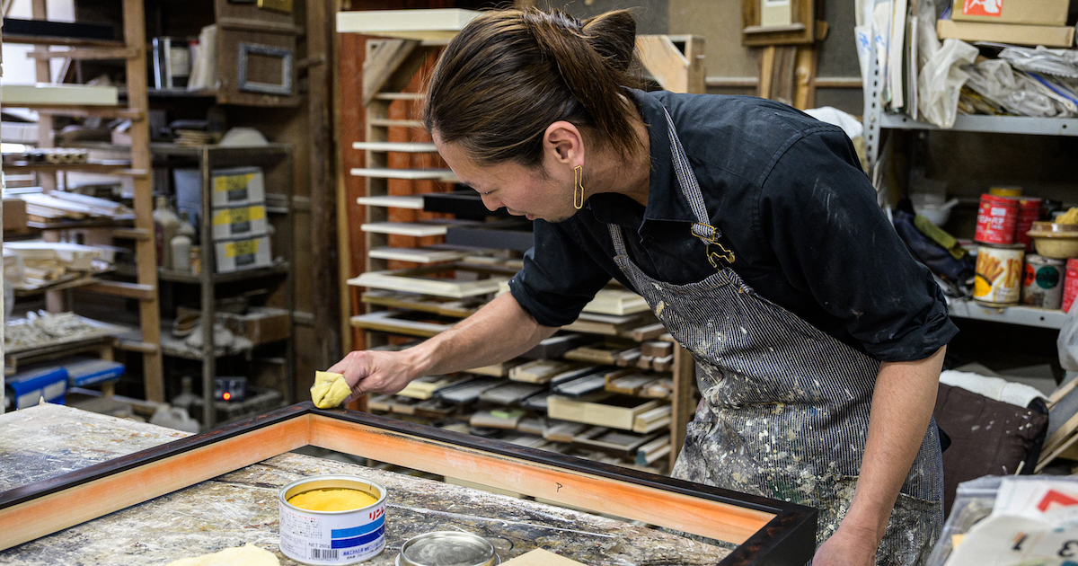 魅せる、引き立てる──額縁に宿る職人技と美意識 | TOKYO UPDATES