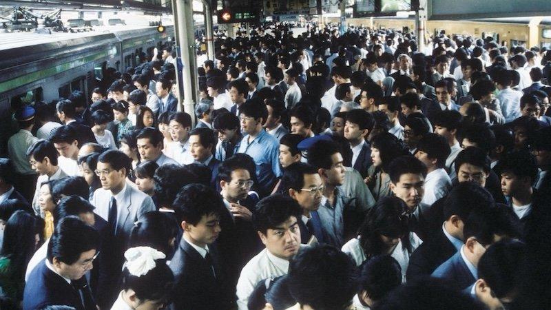 通勤生活36年、東京の電車で見つけた「和」の精神