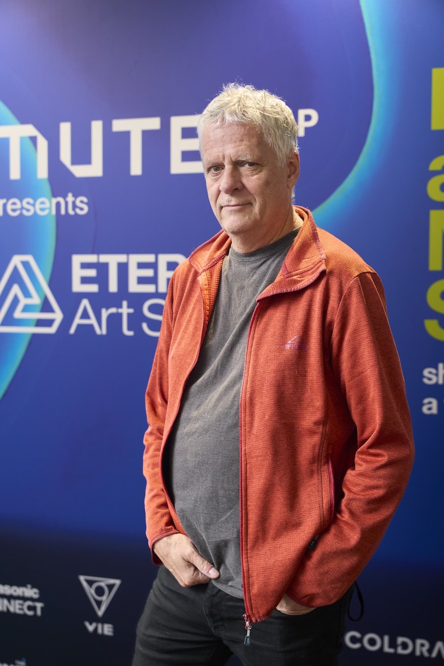 mutek_prof.jpg