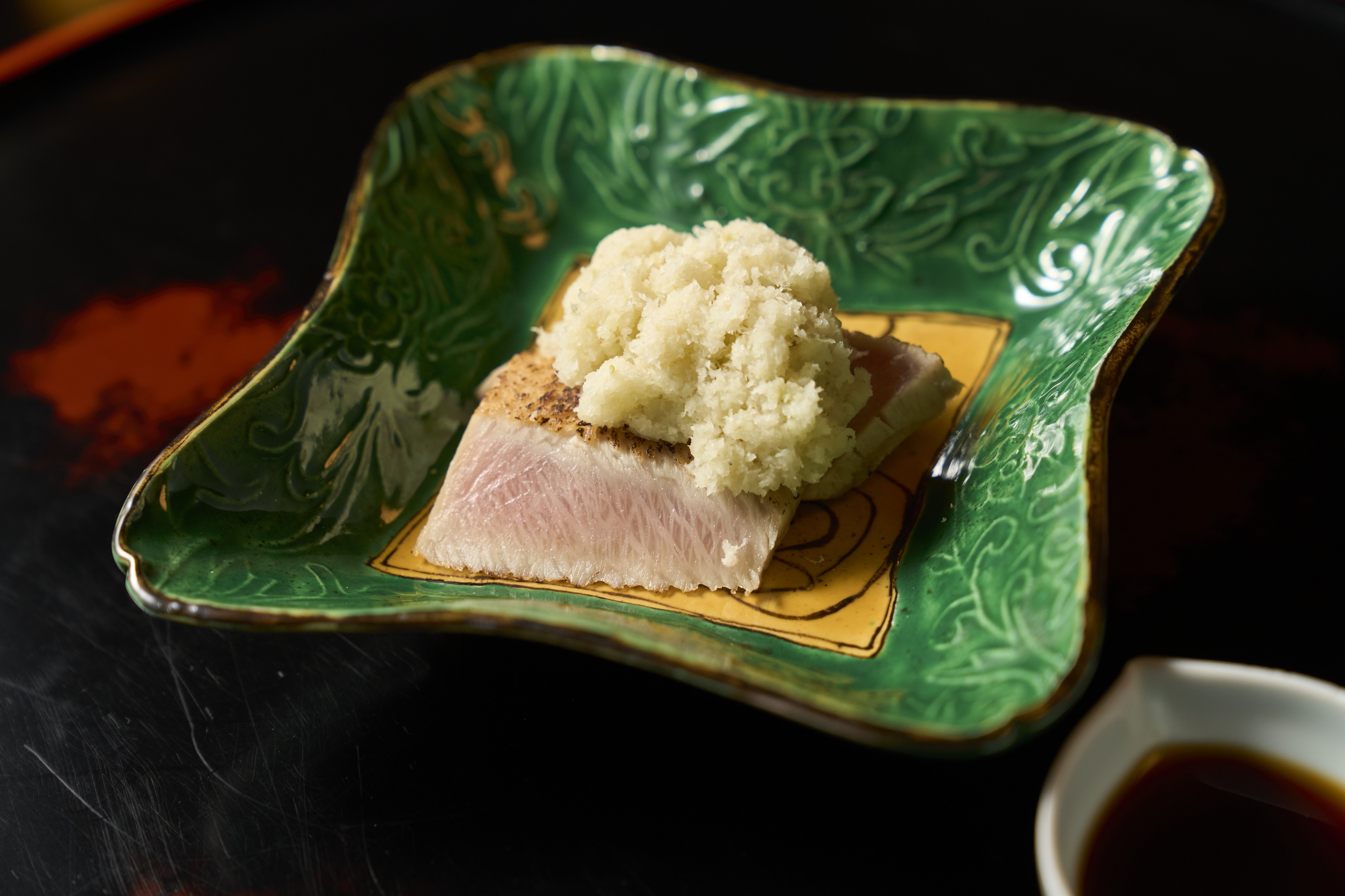 The second mukozuke dish: yellowtail sashimi with seared skin