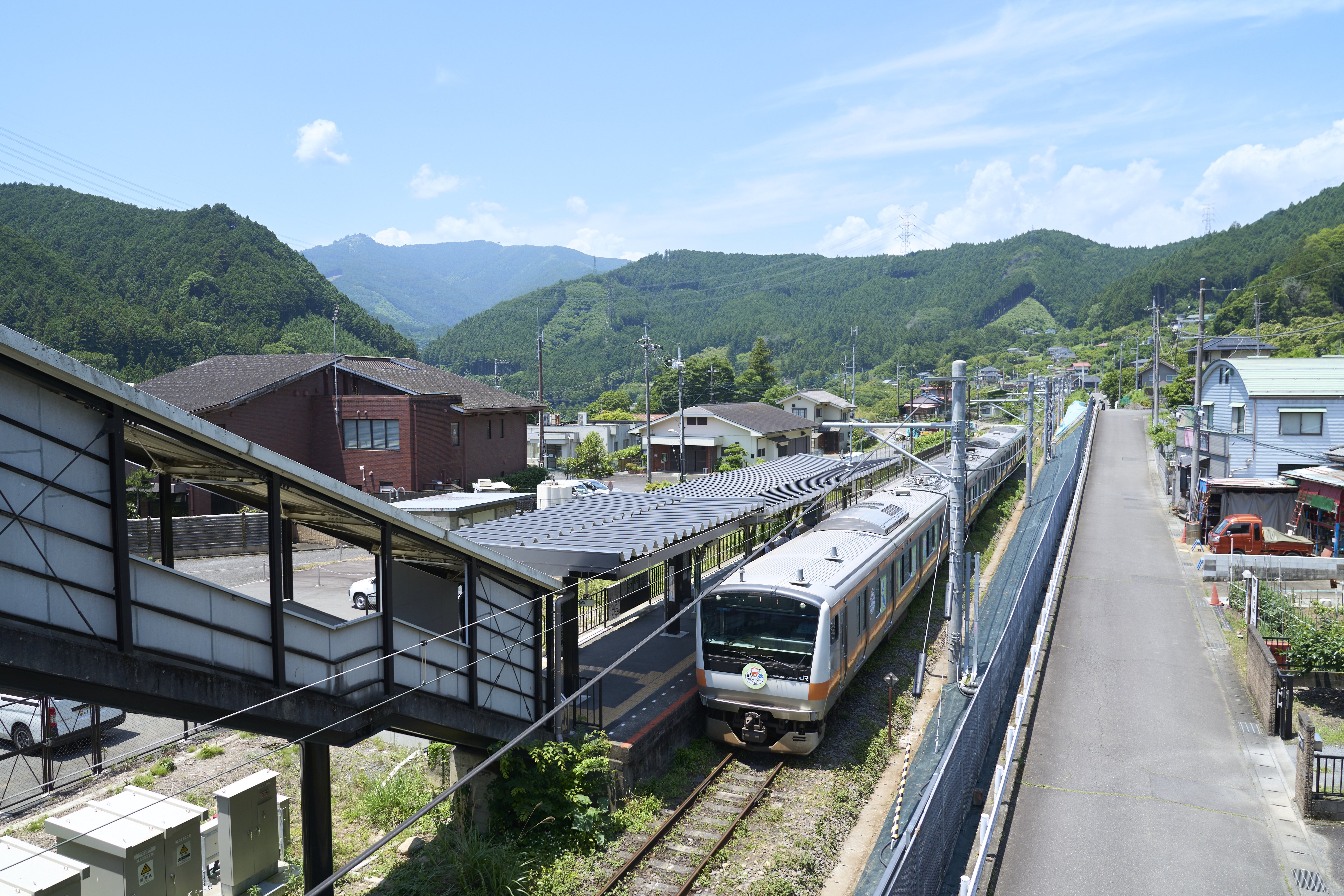 Nature of Okutama as seen from the Sawai Station overpass.