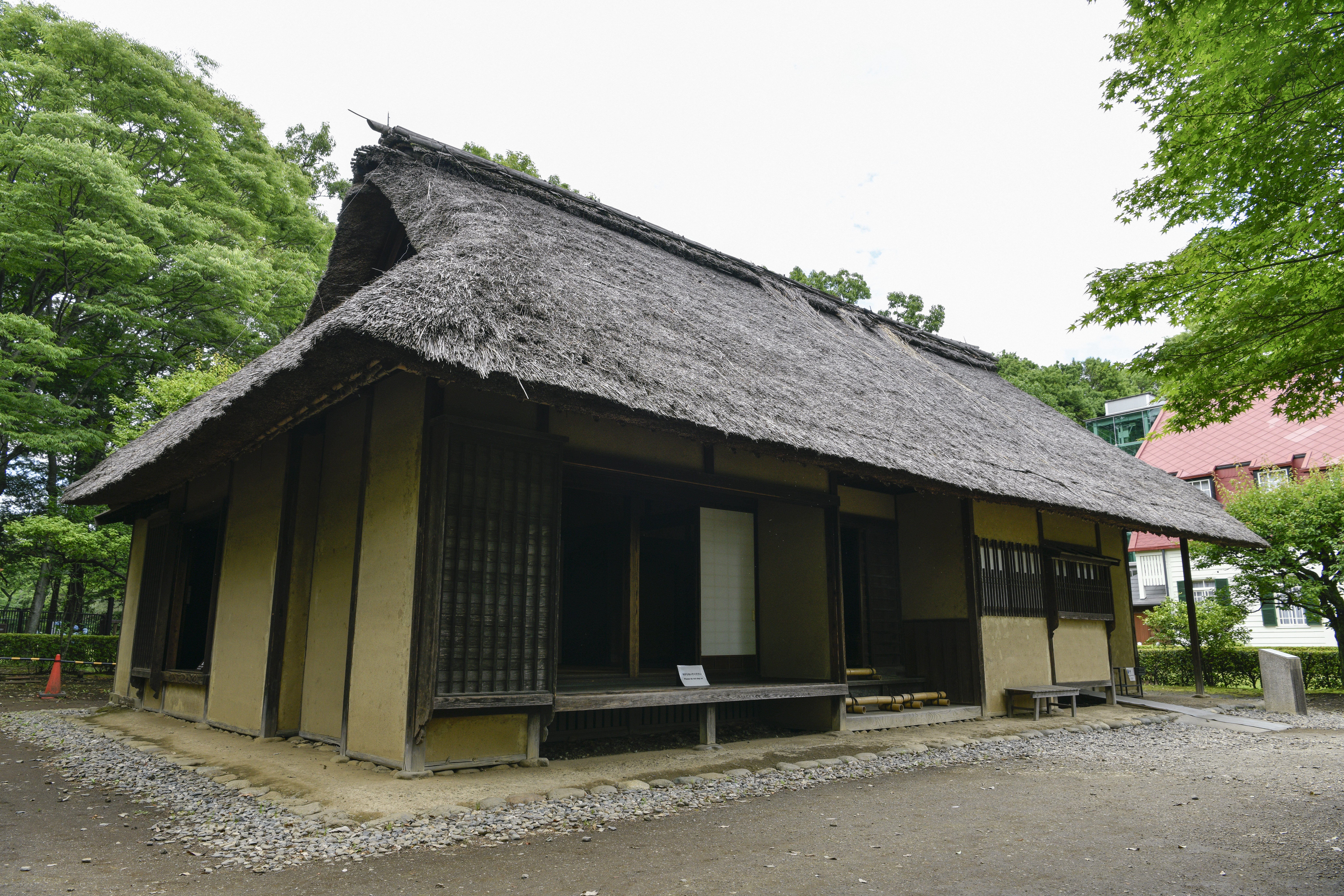 The house of the leader of the Hachioji Guards (Hachioji-sennin-doshin), built in the late Edo period.