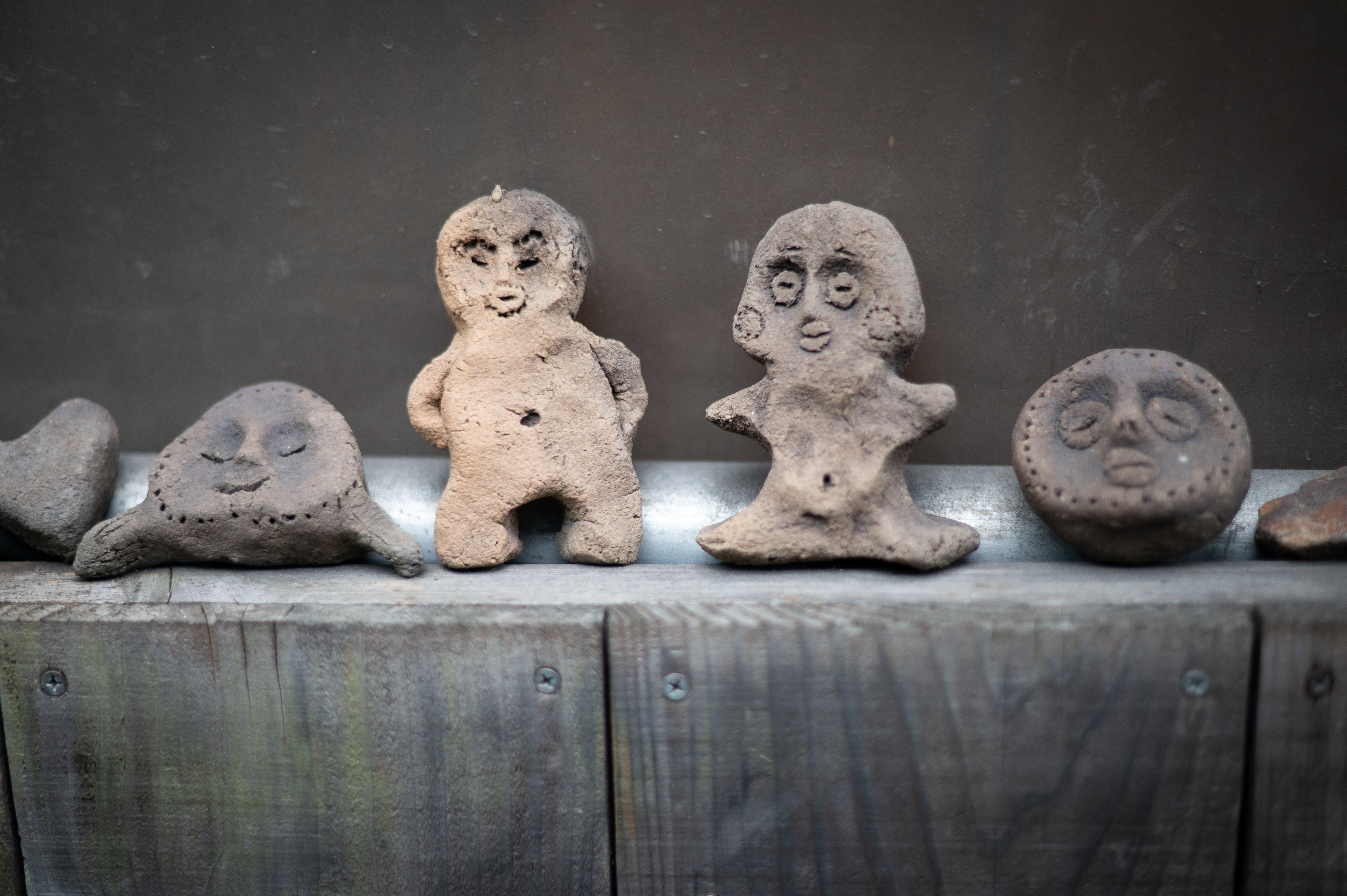 Dogu (traditional Japanese clay figurines) made during breaks between work.