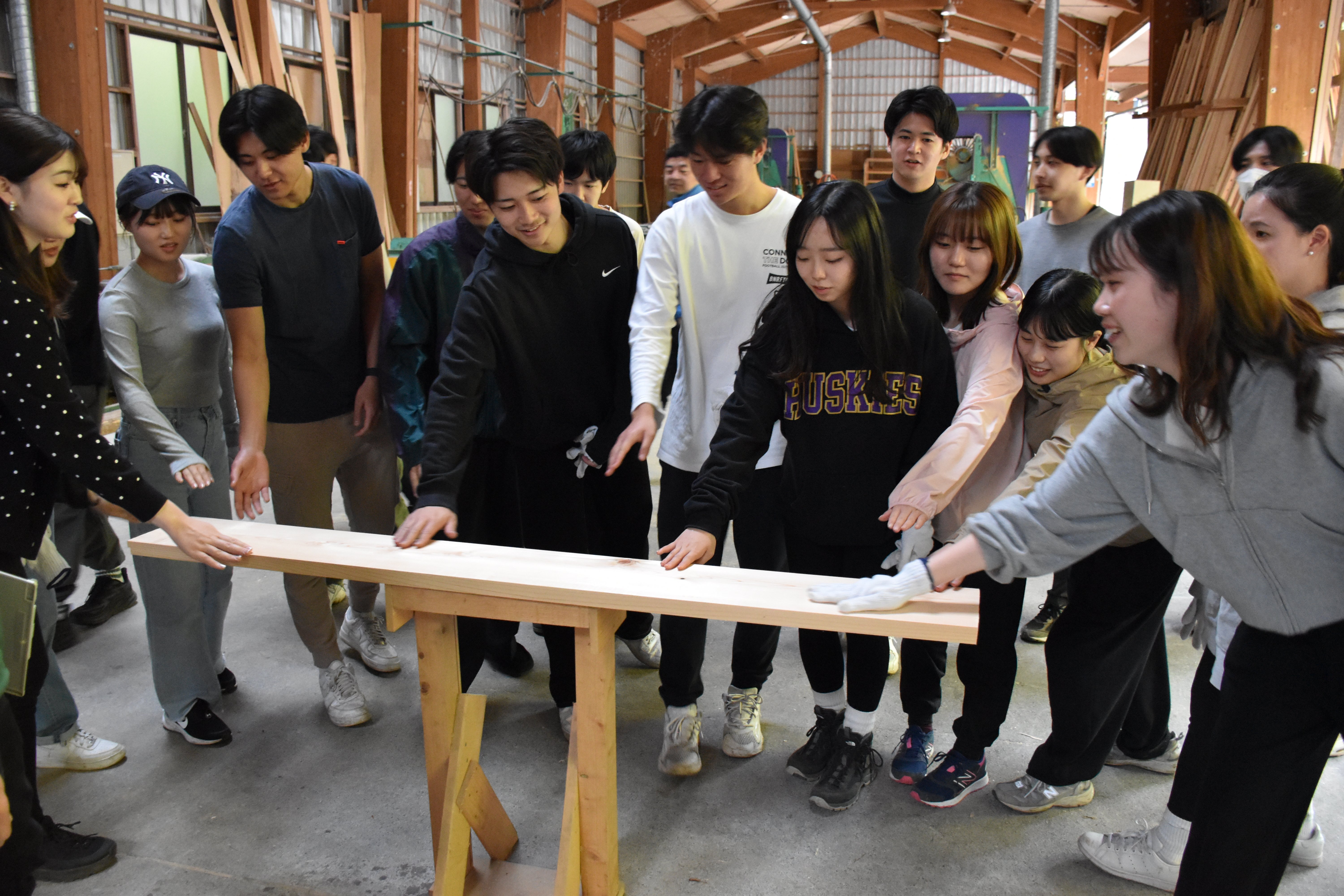 The Mori wo Tsunagu TOKYO project includes initiatives to solve social issues by promoting behavior change through sustainable tourism.