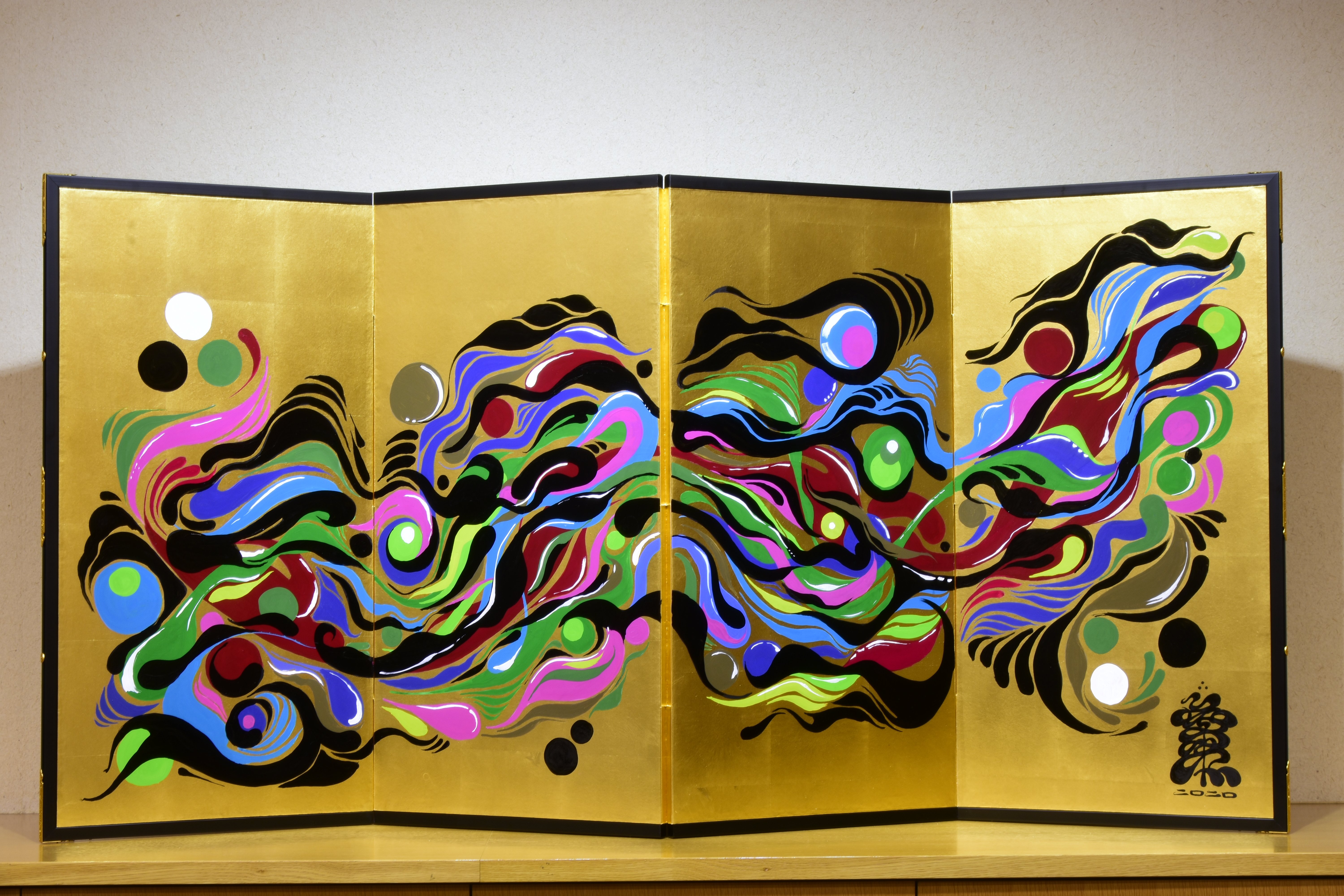 A collaborative byobu created with the artist Solid. Photo: courtesy of Kataoka Byoubu