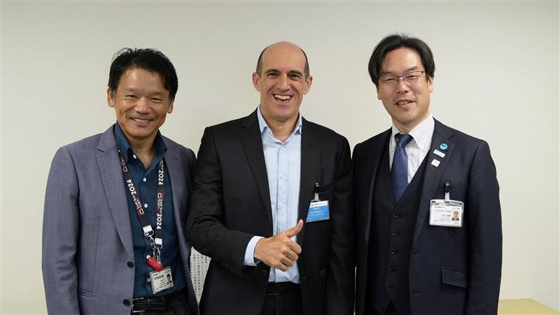 (差し替え希望写真)WBA CEO表敬訪問.jpg