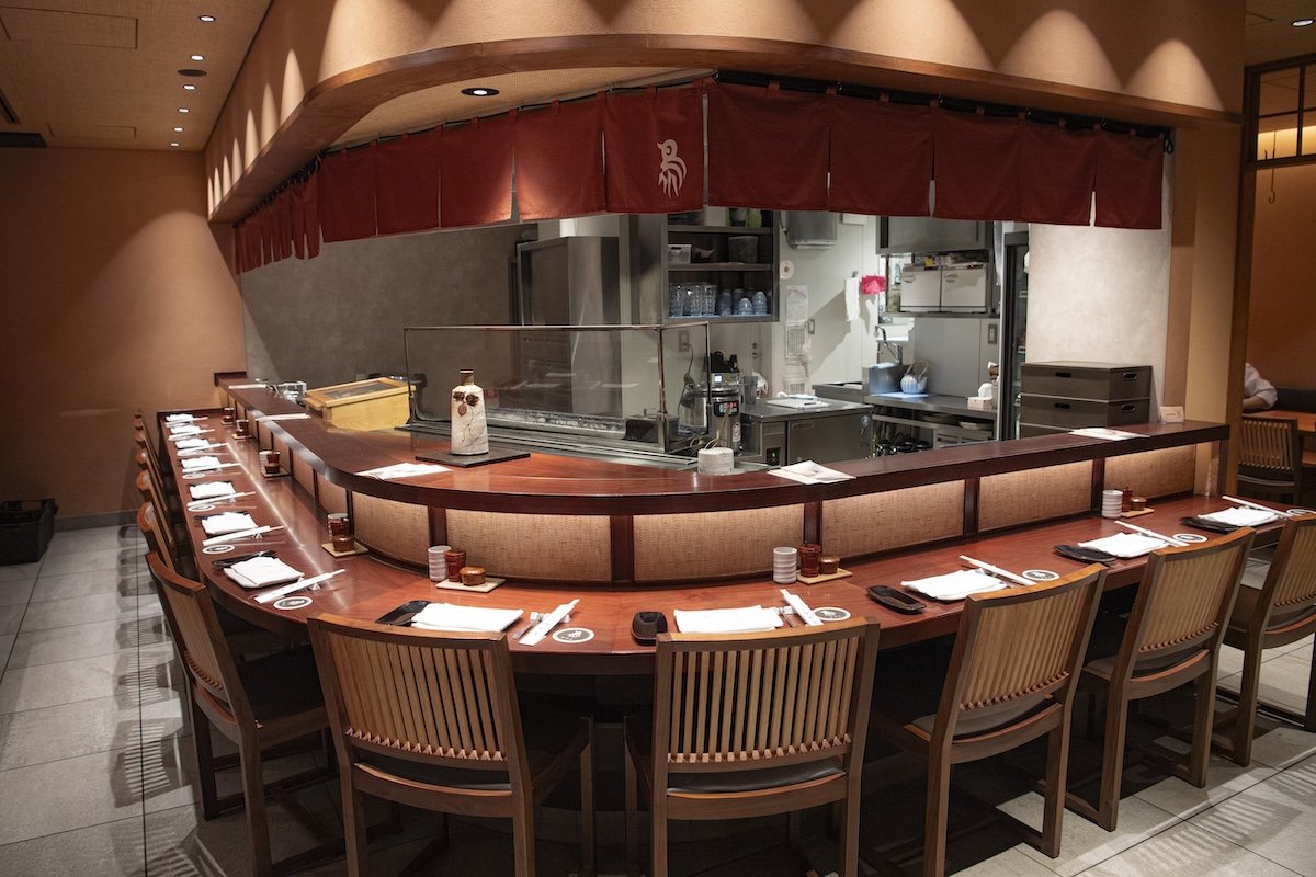 Counter-seating 