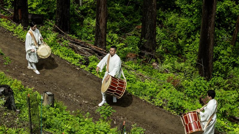 Communicating the Charm of Taiko Drums Through Both Monozukuri* and Kotozukuri* Ways of Making Things