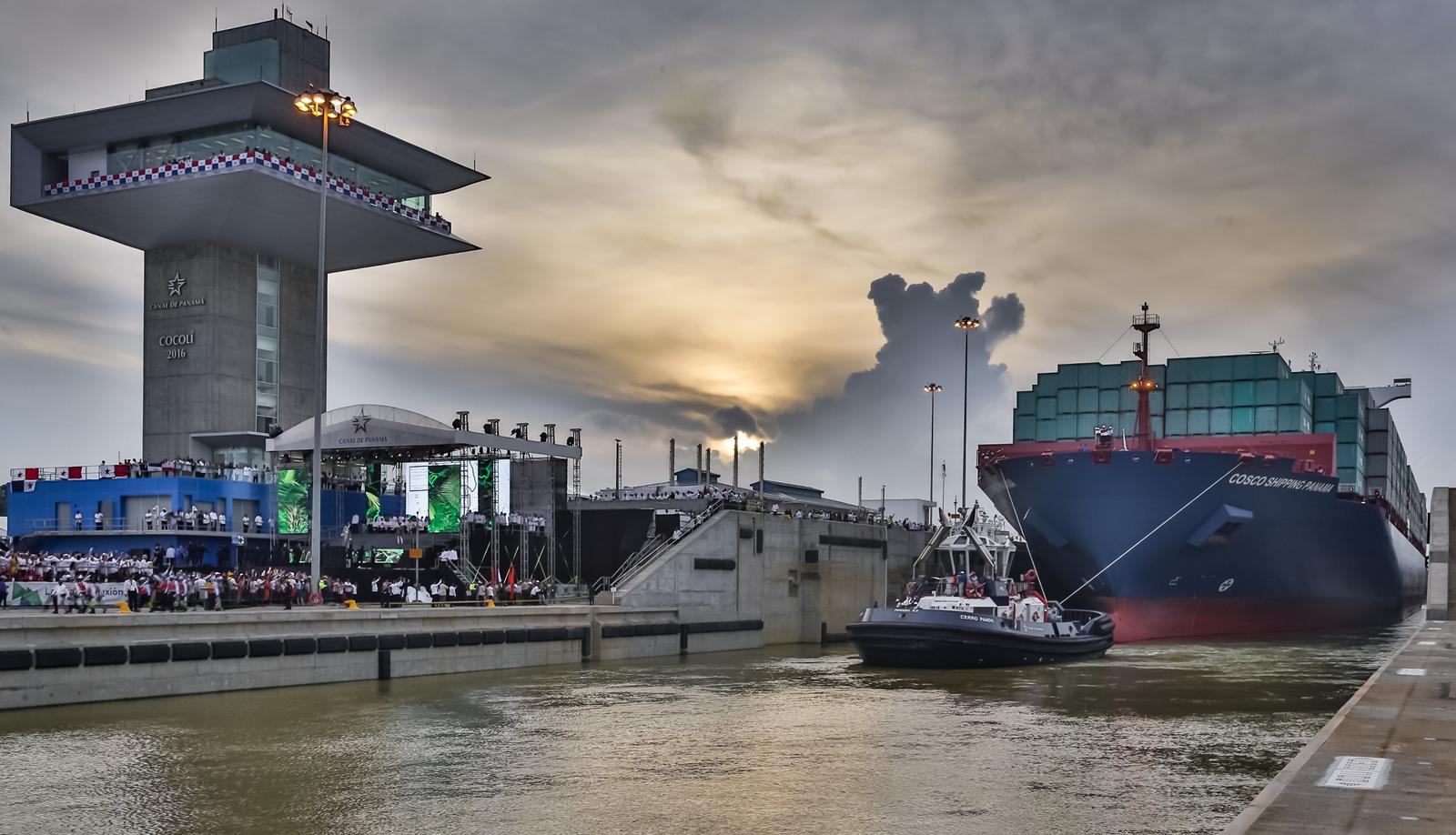 Cocolí Locks, Panama Canal, Province of Panama .jpg