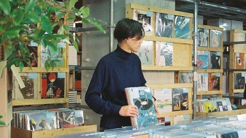 Tokyo's Vinyl Experts Say Overseas Buyers Are "Sustaining the Scene"